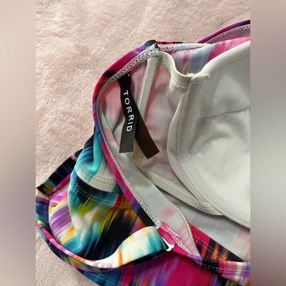 Torrid colorful bikini top - Picture 3 of 4